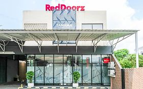 Reddoorz Near Gor Satria 3